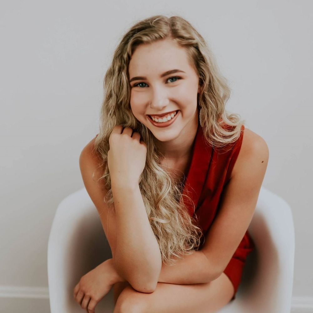 Meet your Posher, Abby